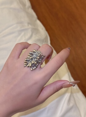 冷淡风金属球葡萄串珠流苏戒指女