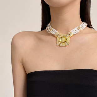 中古金属黄色椭圆水晶吊坠项链女多层珍珠叠戴锁骨链层次感颈链