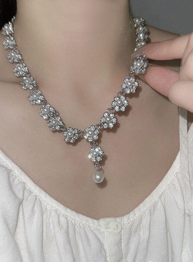 波光粼粼超闪满钻花朵奢华项链女