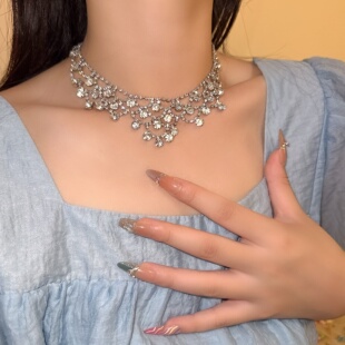 夜宴千金风~满钻网格水滴项链女高级感气质夸张choker闪亮锁骨链