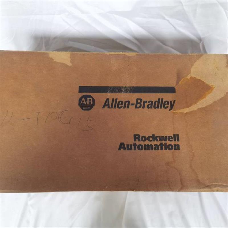 2711R-T7T 触摸屏 AB 罗克韦尔处理器 20-COMM-D通信卡PF700