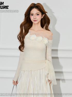 SLASH 2026新款法式温柔立体花朵斜肩长袖T恤女士氛围感纯欲上衣