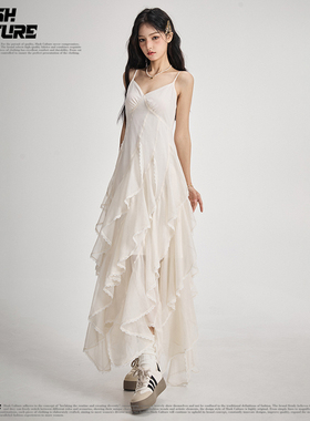 SLASH温柔风米白吊带连衣裙女不规则荷叶边V领收腰显瘦长款仙女裙