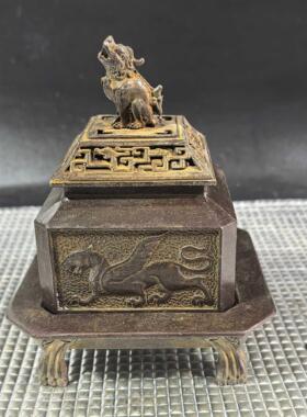 黄铜四神兽香炉浮雕仿古家用盘香薰炉室内摆件盖方香炉复古中式