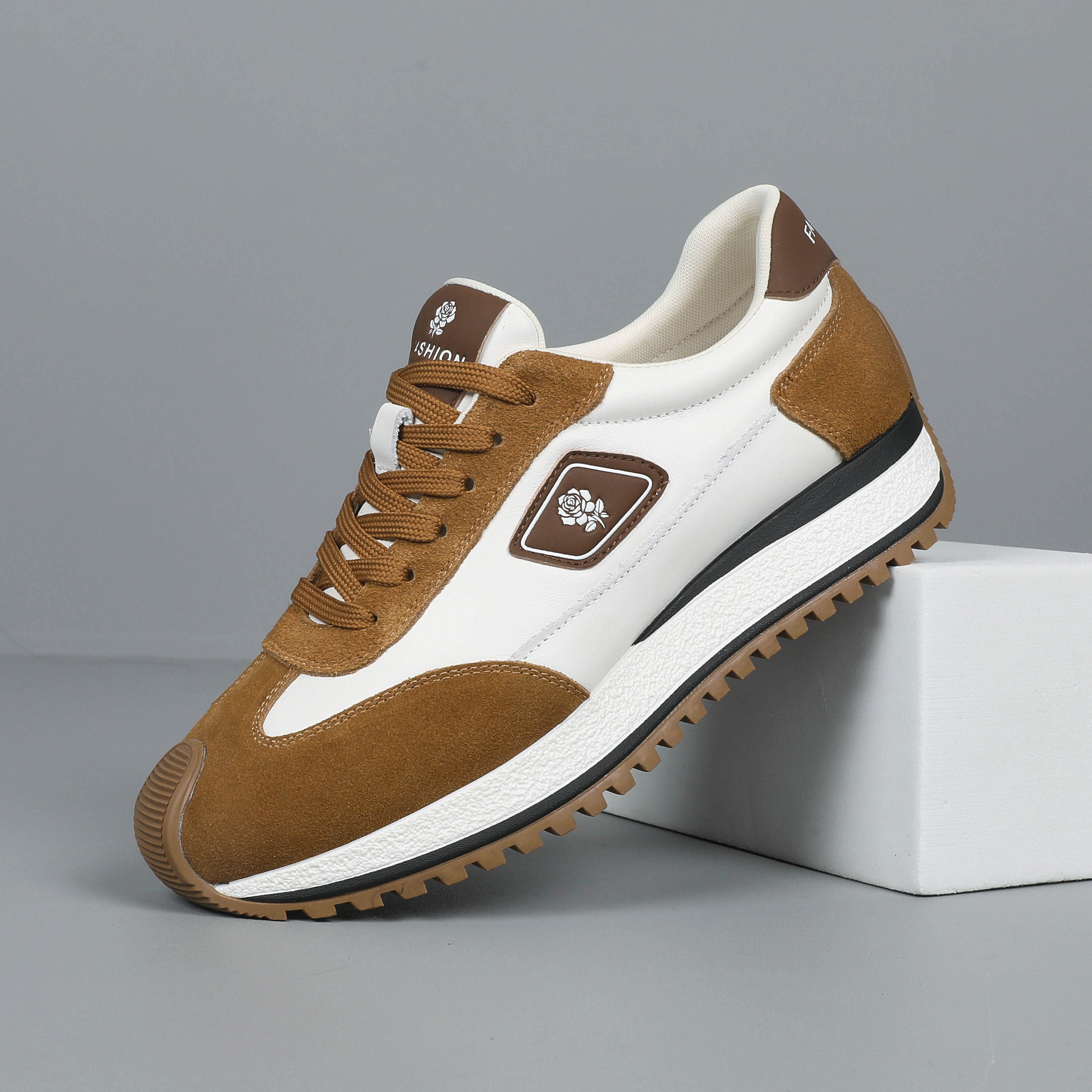 欧洲站轻奢男鞋2026春季新款运动休闲鞋男真皮时尚潮流百搭阿甘鞋