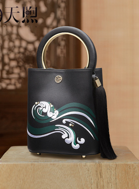 Pmsix天煦女包新中式国风原创黑色斜挎水桶包包手提单肩牛皮女包