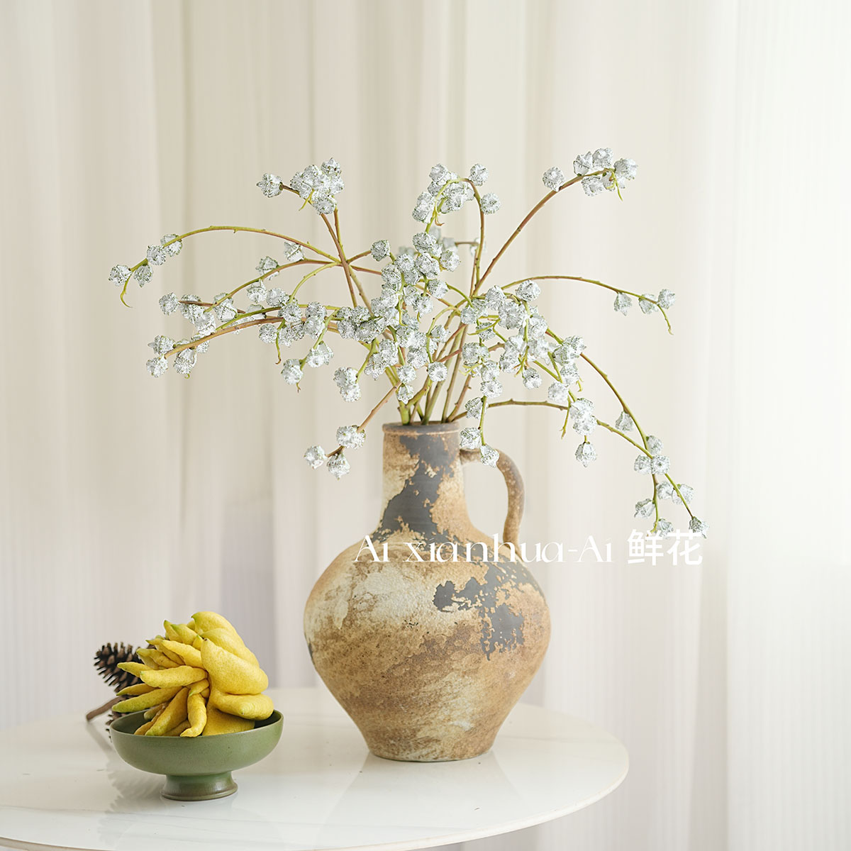 清冷高级感银色系尤加利果鲜花