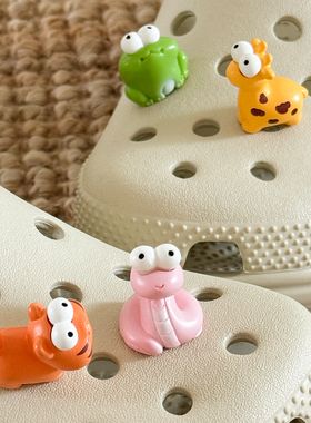 洞洞鞋配饰鞋扣适配crocs装饰配件可爱大眼睛卡通小动物儿童鞋花