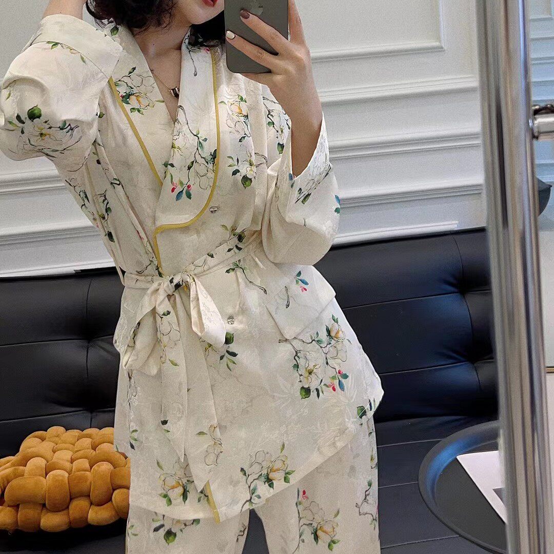 奢华真丝睡衣女长袖家居服