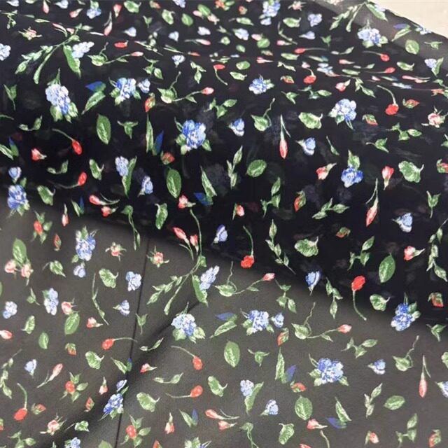 真丝乔其纱服装布料黑底印花微透飘逸桑蚕丝衬衫连衣裙面料飘逸垂