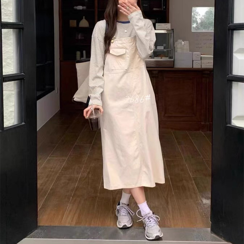 显瘦宽松牛仔背带裙女中长款减龄图片