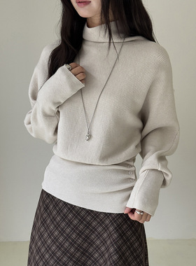 【简爱乐章】歌铭不规则纽扣收腰半高领针织衫冬季套头毛衣J821C