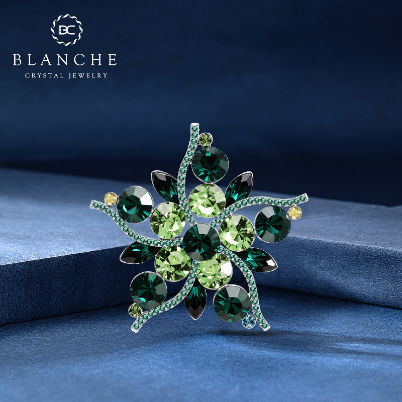 风车花朵祖母绿水晶高端胸针男士