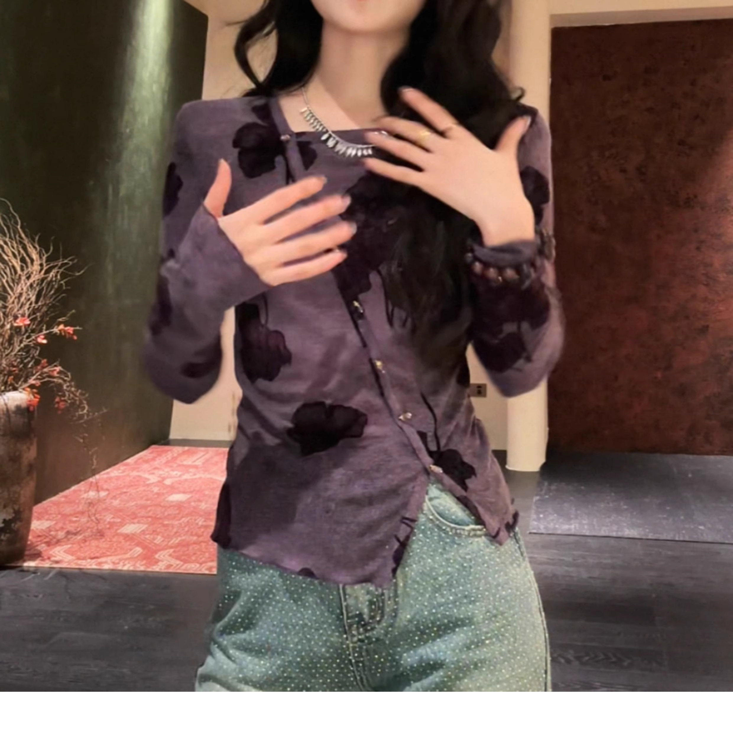 三吉【南山影】植绒印花斜襟针织打底衫上衣2025秋冬新款长袖T恤