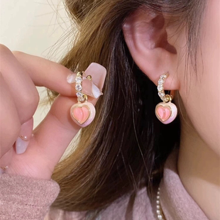 粉雾甜心粉色桃子耳环女蚊香盘耳夹温柔爱心耳钉轻奢高级无洞耳饰