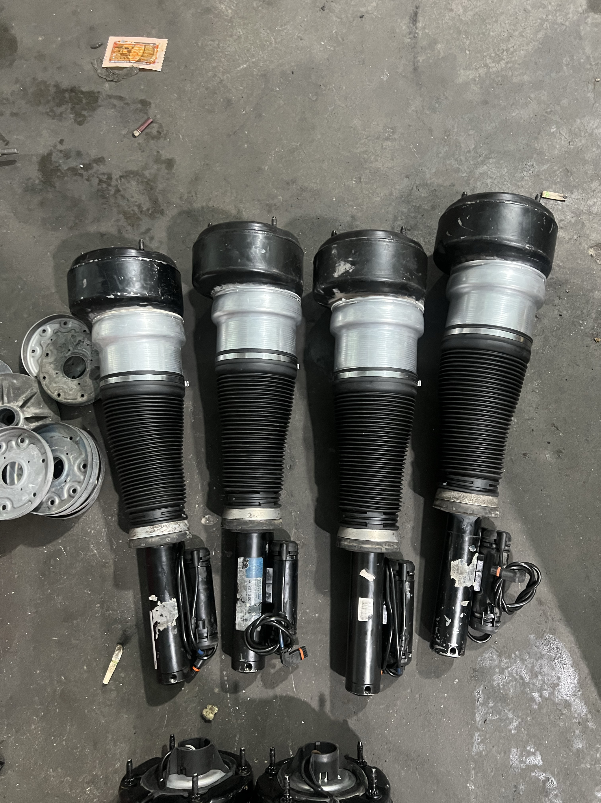 S300S350S400S500独立空气悬架空气弹簧OEM2213209313