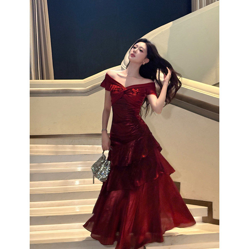 Good Job【露西亚庄园】法式红色一字肩轻奢气质连衣裙年会礼服裙