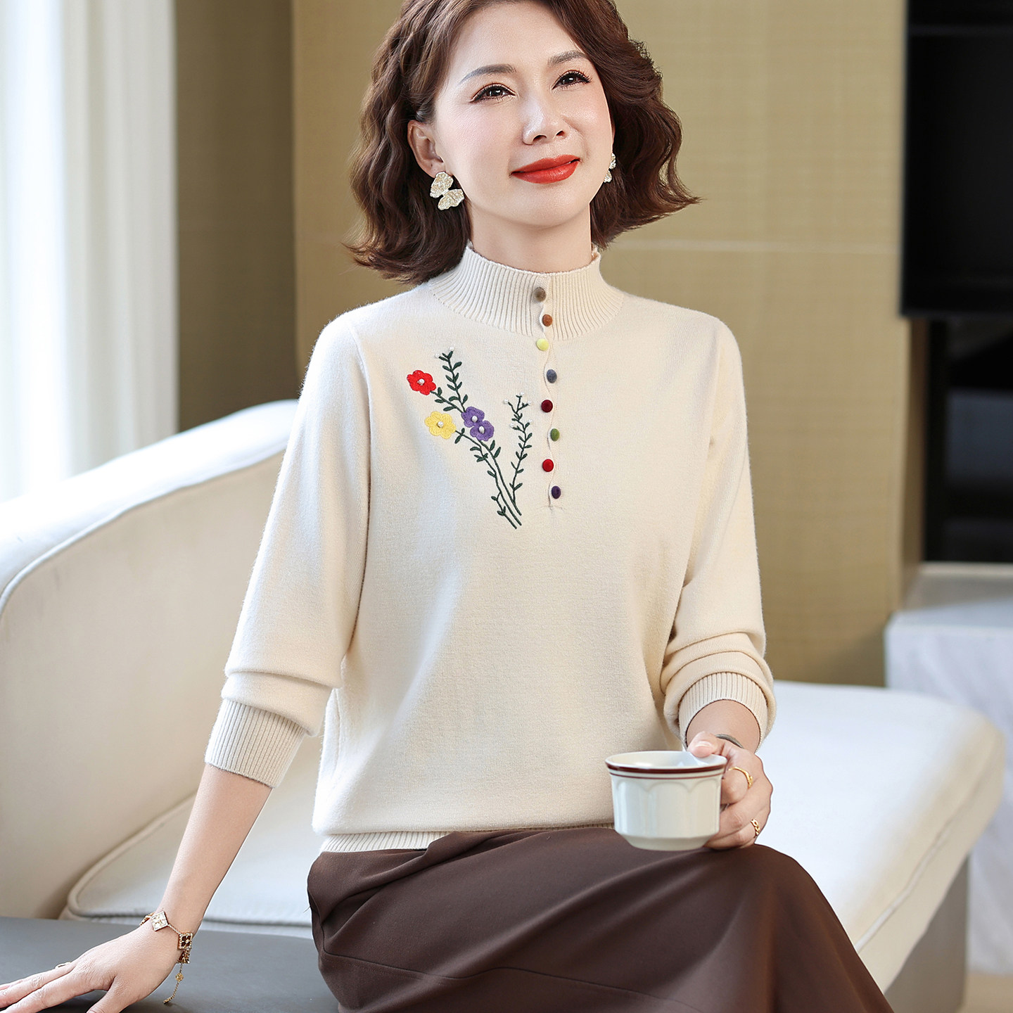 中年妈妈装半高领刺绣针织毛衣