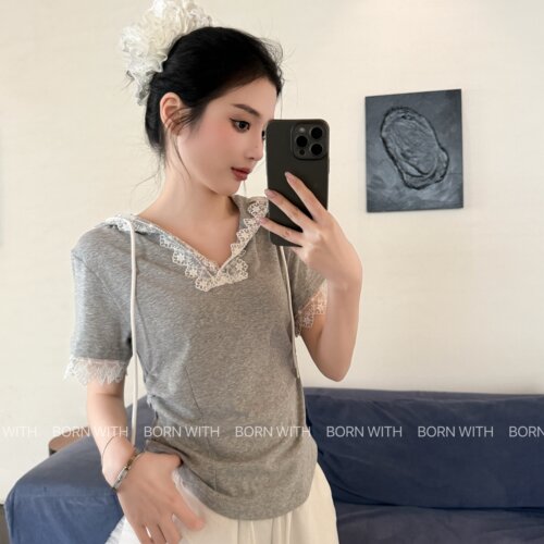 BORN WITH 蕾丝连帽花边抽绳短袖t恤女韩系穿搭独特漂亮短款上衣