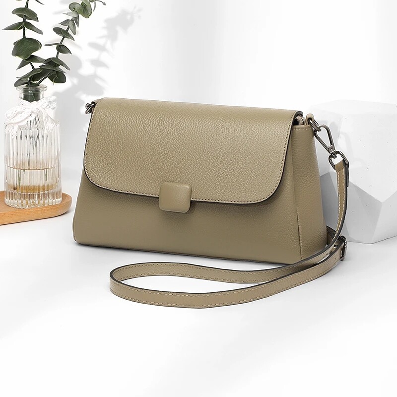 包包女款简约百搭单肩斜挎包头层牛皮通勤优雅风小包2026新款