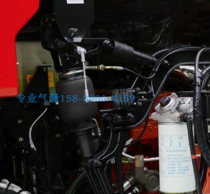 联合卡车 UX440重卡车驾驶室后气囊减震器