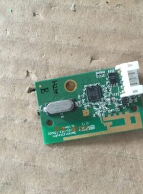 长虹3D47A7000iC射频接收板SMTHST33C24RH1 03721-I3S3-T00005