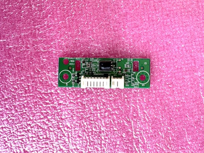 海信TLM37V88P遥控接收头板 RSAG7.820.1725