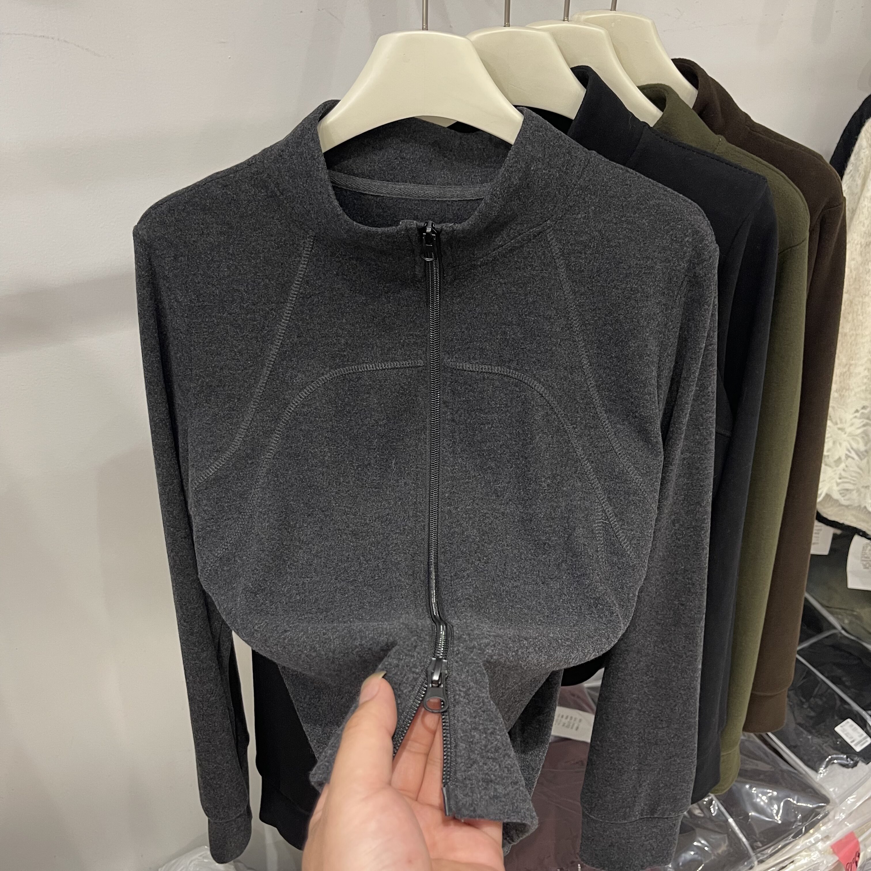 双拉链立领明线磨毛德绒卫衣女