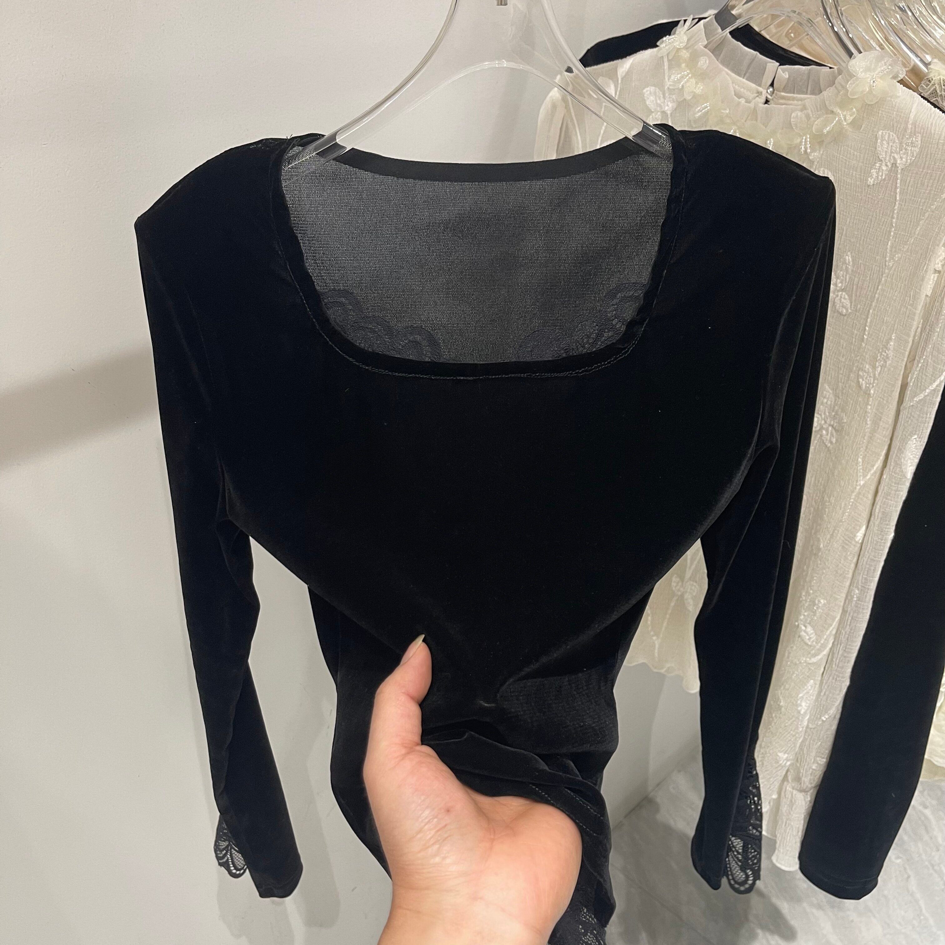 设计感方领蕾丝花边丝绒拼接长袖垫肩T恤女2026早春新款修身上衣