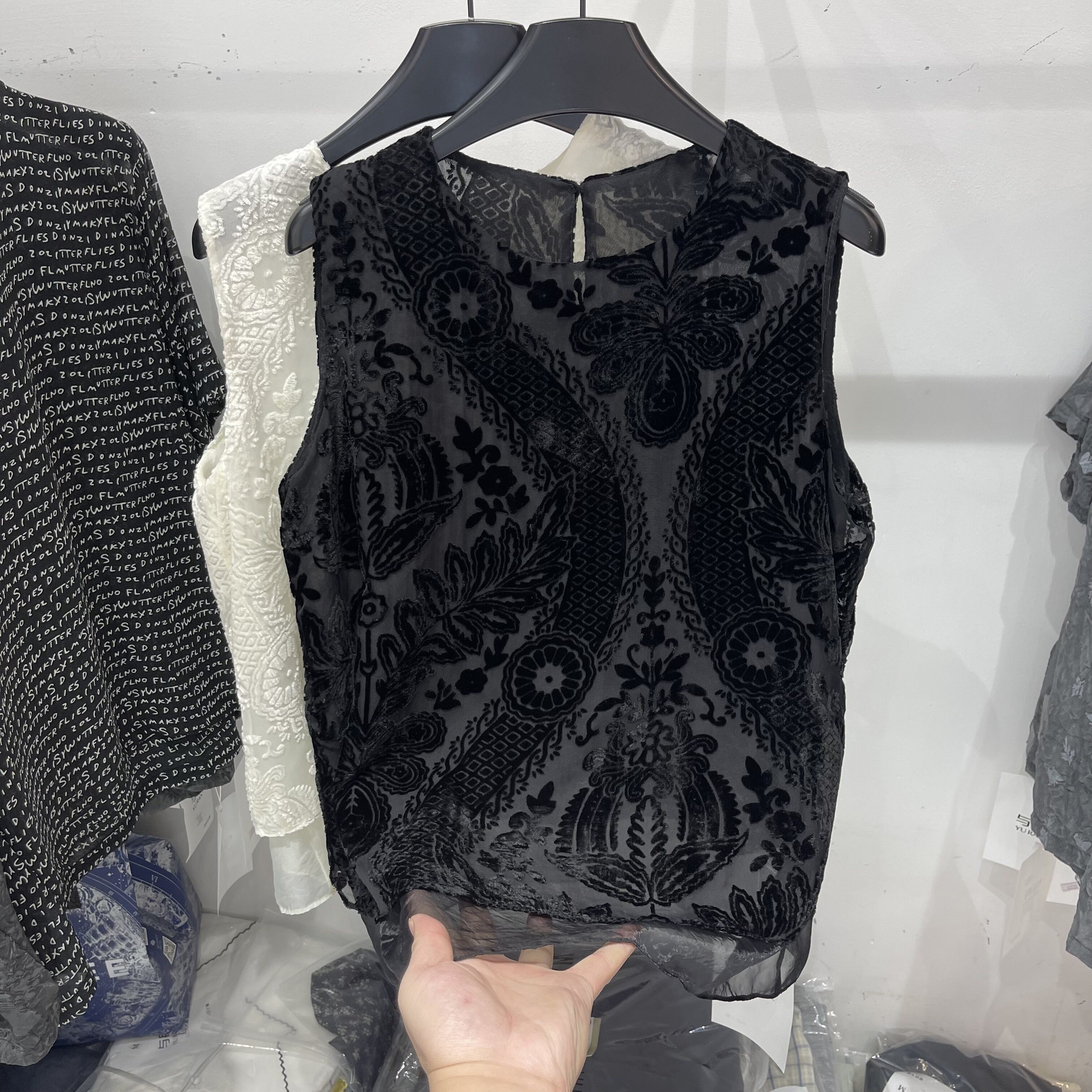 假两件拼接植绒无袖T恤女休闲