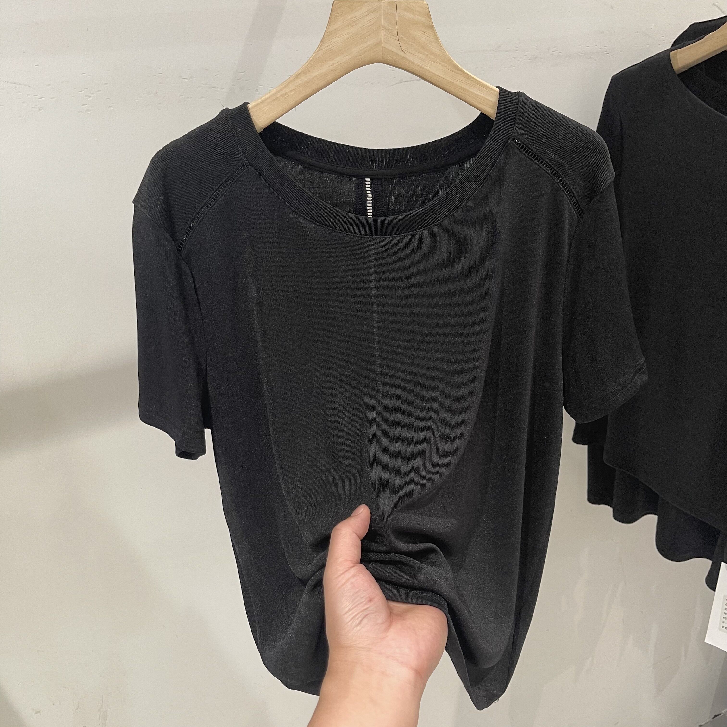 设计感镂空黑色醋酸短袖T恤女2026夏季新款宽松百搭打底衫上衣薄