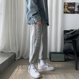 灰色