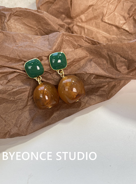 复古港风ins晕染树脂耳环百搭耳饰新款小众设计感简约耳钉EH132