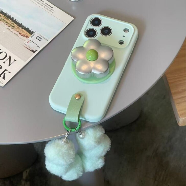 高级纯色液态奶绿花朵磁吸支架毛绒手腕圈适用于苹果17手机壳Iphone16promax硅胶15套14/13小众12