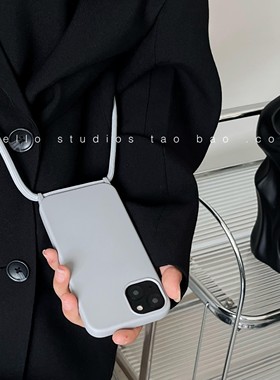 ins风简约灰色挂绳手机壳iPhone14pro11斜挎可背12mini苹果13promax全包xs背带式软壳78P