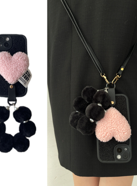 ins秋冬黑色毛绒绒立体爱心手腕圈17iphone15plus手机壳11苹果14promax斜挎绳ip13全包软12女XS黑粉撞色16