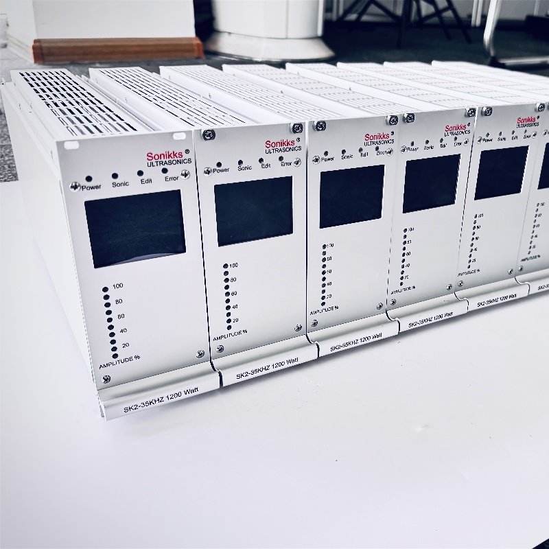 sonikks 索尼科斯SK2 35KHZ 1200W Watt 全新，超声波发生器