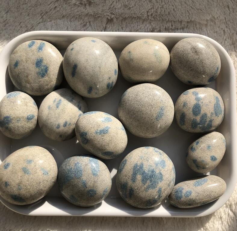 天然K2水晶把玩原石打磨 办公家居风水摆件饰品