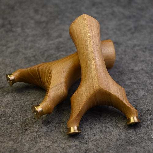 花梨木微暇款铜头快压天罡