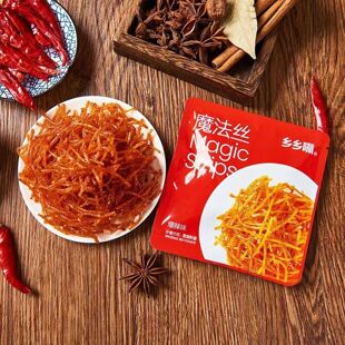 乡乡嘴魔法丝辣条小零食辣丝网红年轻人喜欢吃的零食休闲小吃食品