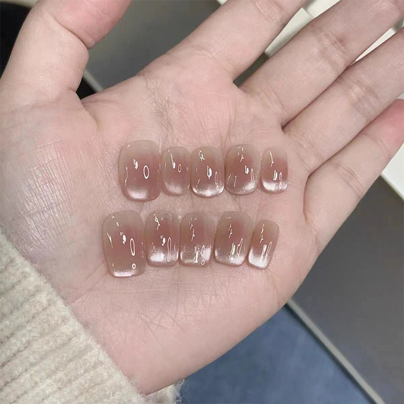 月桂缪斯纯手工定制穿戴甲成品梅子色晕染猫眼渐变美甲贴片2025