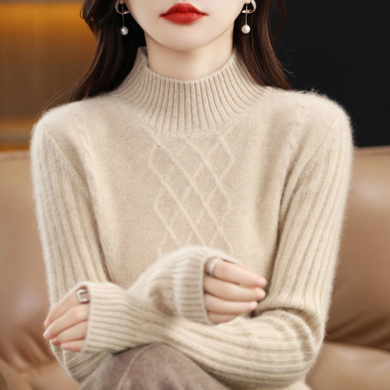 2026秋冬女短款半高领加厚毛衣