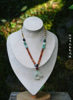 小轩窗原创红山文化c形玉龙项链磁吸玛瑙复古文艺男女国风配饰