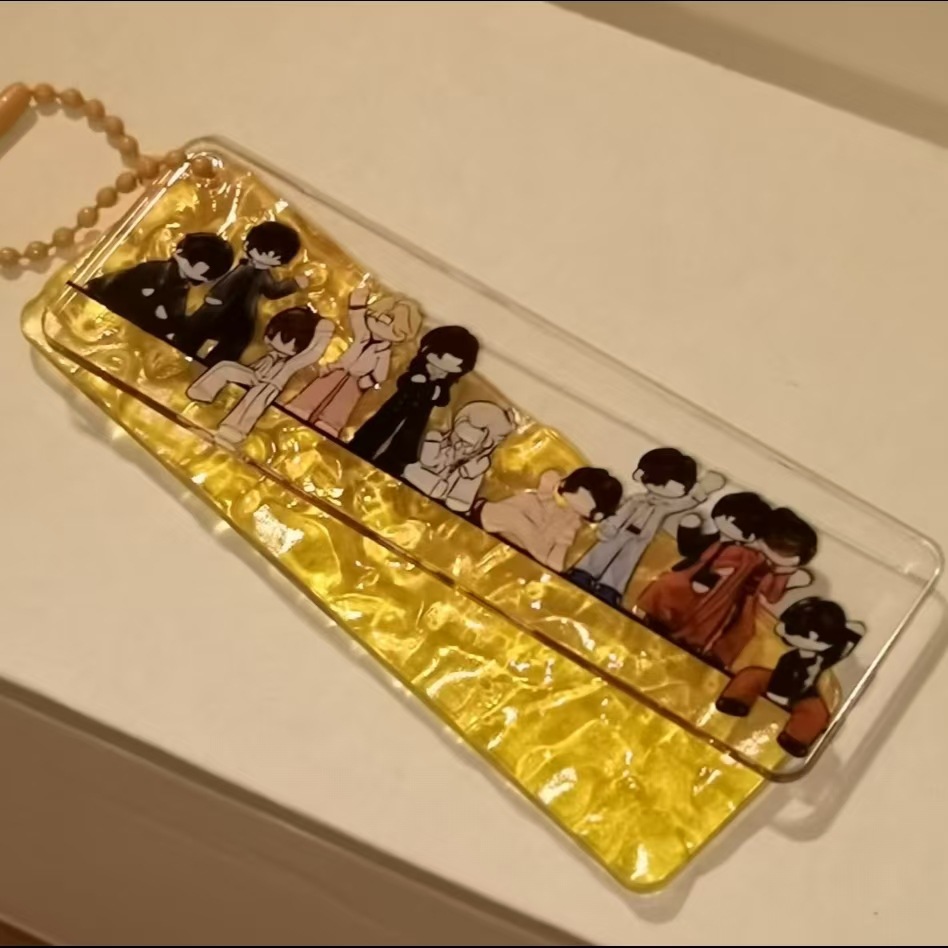 刘宇宁周边礼品演唱会应援小礼物挂件包挂亚克力水波纹钥匙扣定制