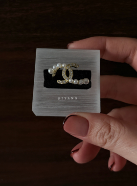 Vintage小香风珍珠字母戒指女小众设计感时尚简约百搭复古通勤