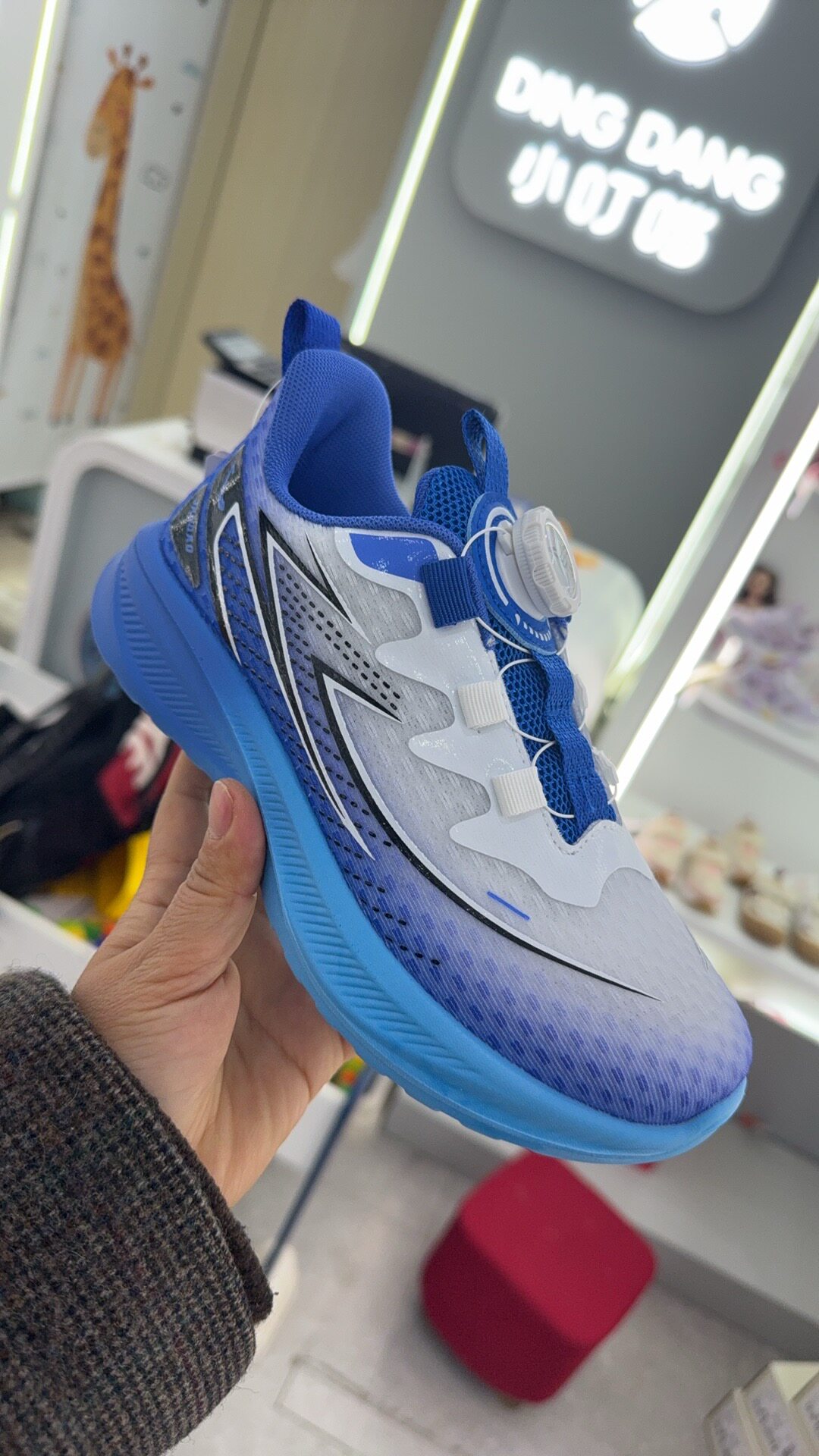 剑桥2026年夏季新款男女童旋钮扣运动鞋舒适透气软底防滑跑步鞋