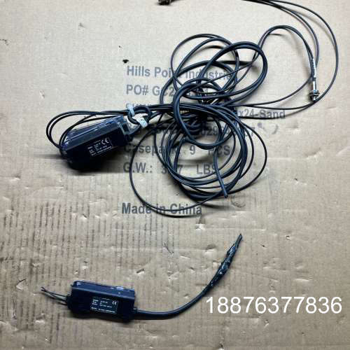 KEYENCEFS-V11  fsv11 放大器，议价