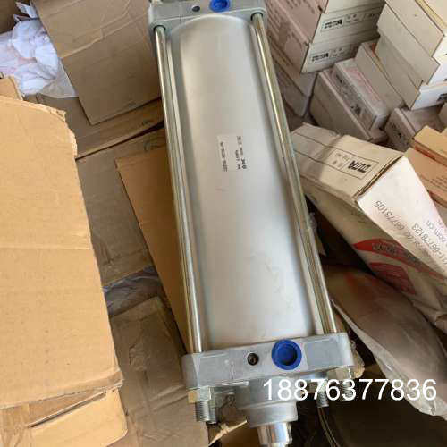 SMC气缸两个，一个拆封，一个没拆，型号  CS2B160-议价