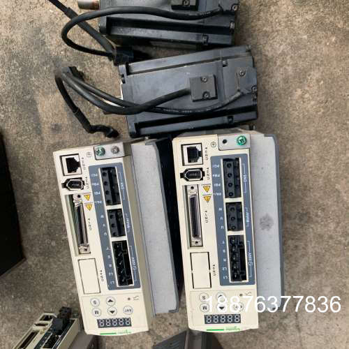 驱动器LXM23DU07M3X 电机BCH0802O1