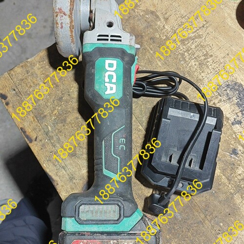 东成无刷角磨机ADSM06-100，成色如图所示，正常使用， 议价